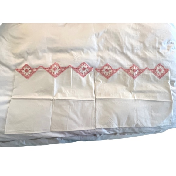 Vintage Pillow Cases/Shams, Set of Two - Picture 4 of 12